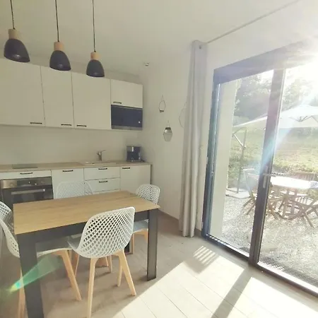 Maisonnette Entre Et Morgon בית נופש